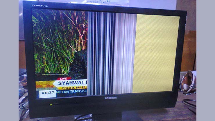 TV Toshiba Gambar Setengah