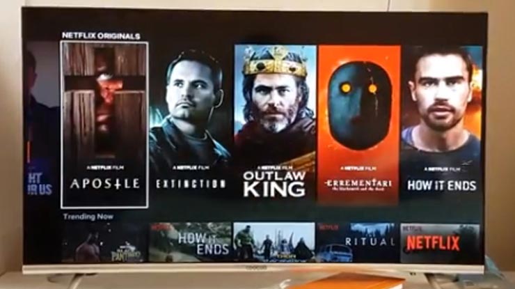 Pilih video yang akan ditonton lalu tekan Play untuk mulai memutar dan nonton Netflix