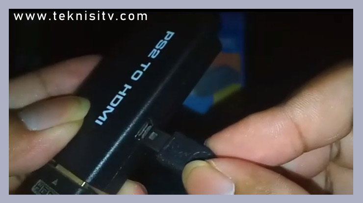 colokan juga kabel charger ke konventer PS2 to HDMI