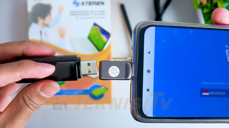 Setelah itu hubungkan TV Tuner Digital ke port USB OTG