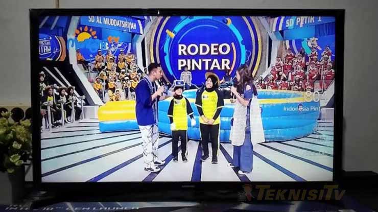 MENCARI MENTARI TV